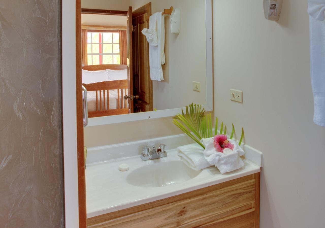 Coco Plum All Inclusive Resort Dangriga Εξωτερικό φωτογραφία